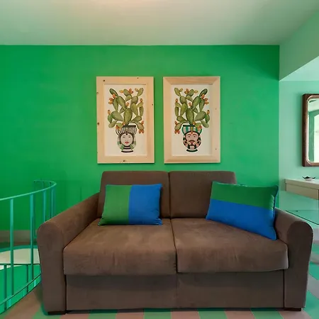 בית נופש Suite Home Sorrento