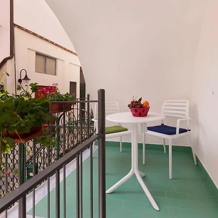 Suite Home Sorrento בית נופש סורנטו